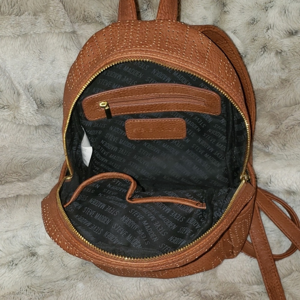 Steve Madden mini Backpack - Picture 4 of 8
